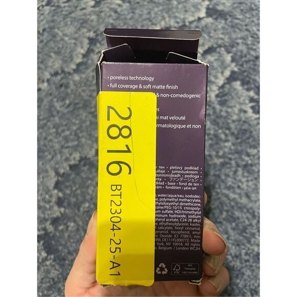 Tarte Amazonian Clay 16-Hour Full Coverage Foundation - 16s Fair-Light Sand 50m - Picture 3 of 4